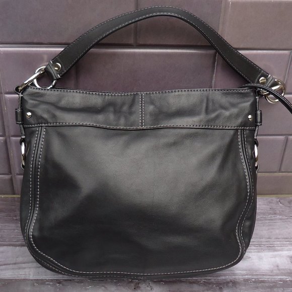 Coach leather Zoe hobo shoulder / handbag. - Picture 3 of 16